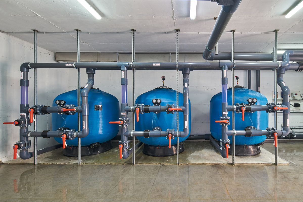 Sistema de Filtração de Múltiplos Tanques - R-Mont Angola